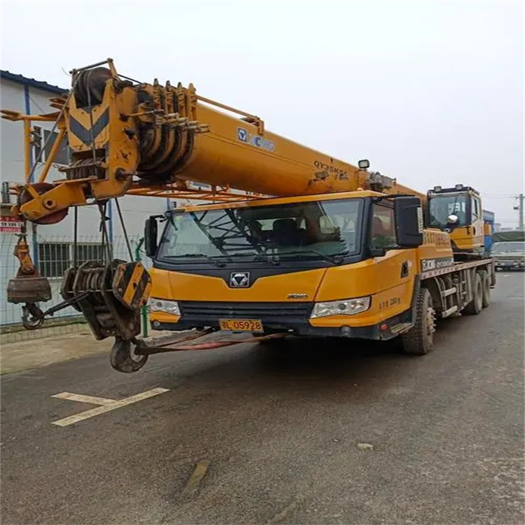 张湾吊车出租保险：全面覆盖，安全无忧